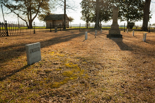 Battlefield Graveyard in Wilmington, NC
