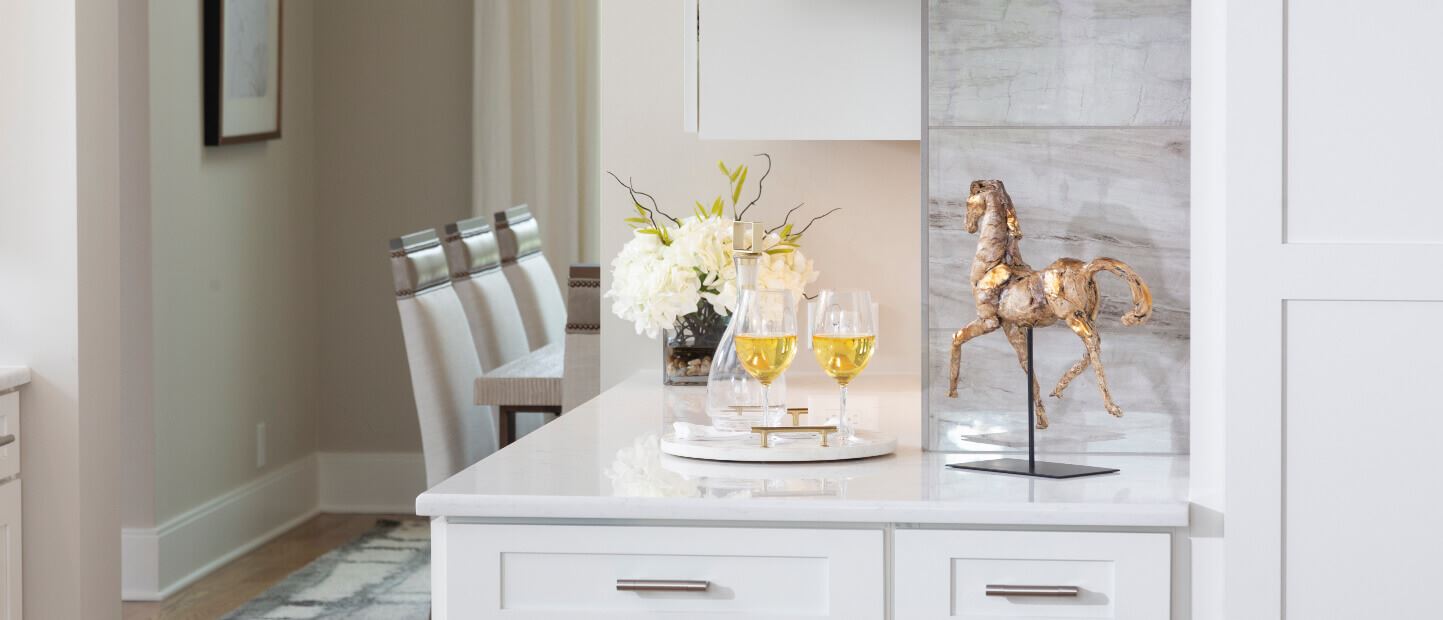 Beverage and serving bar just off dining room.