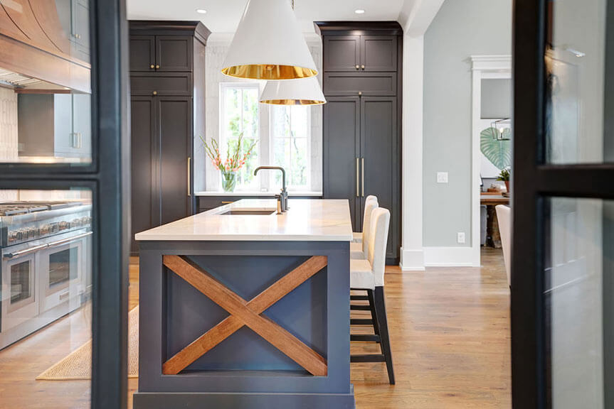 Kitchen island of Thom's Creek River House, Riverlights.