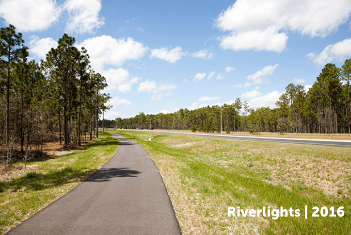 Walking path in Riverlights