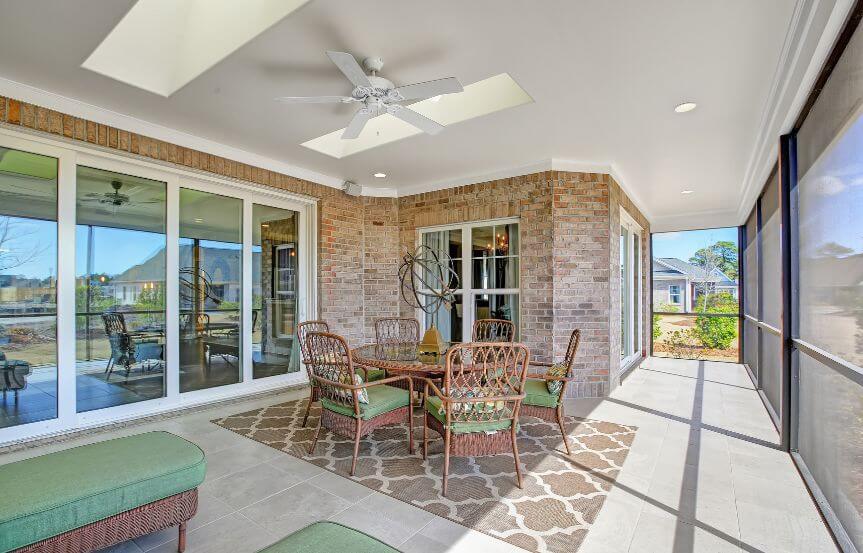 Trusst Grayson-Exterior patio